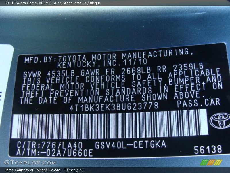 Aloe Green Metallic / Bisque 2011 Toyota Camry XLE V6