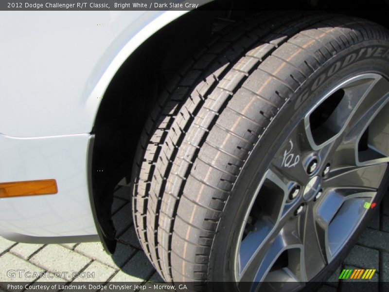 Bright White / Dark Slate Gray 2012 Dodge Challenger R/T Classic