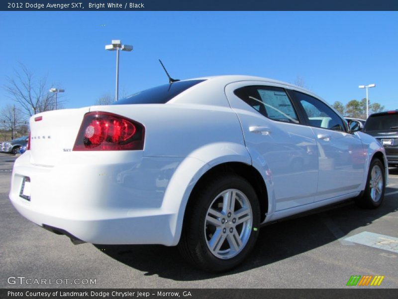 Bright White / Black 2012 Dodge Avenger SXT