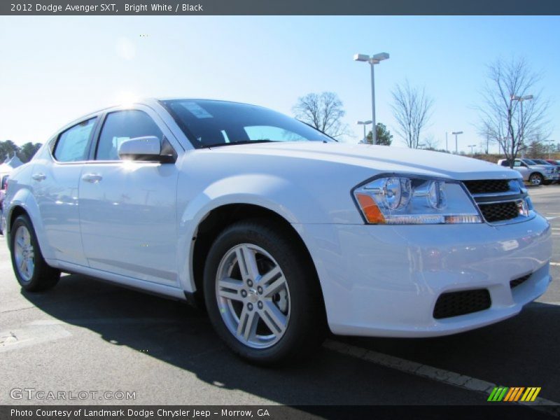 Bright White / Black 2012 Dodge Avenger SXT