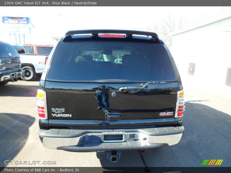 Onyx Black / Neutral/Shale 2004 GMC Yukon SLT 4x4