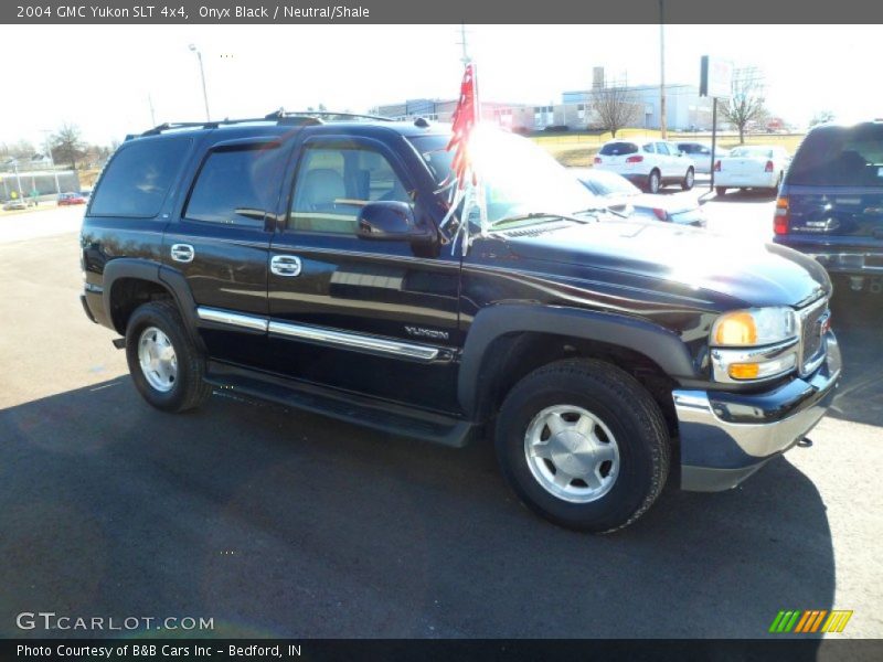 Onyx Black / Neutral/Shale 2004 GMC Yukon SLT 4x4