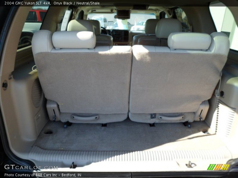 Onyx Black / Neutral/Shale 2004 GMC Yukon SLT 4x4
