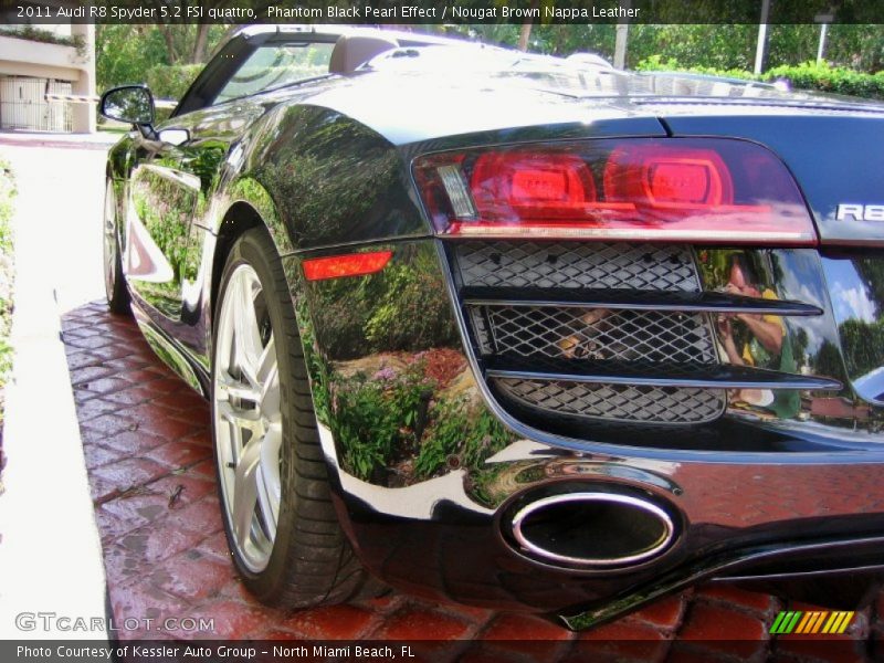 Phantom Black Pearl Effect / Nougat Brown Nappa Leather 2011 Audi R8 Spyder 5.2 FSI quattro