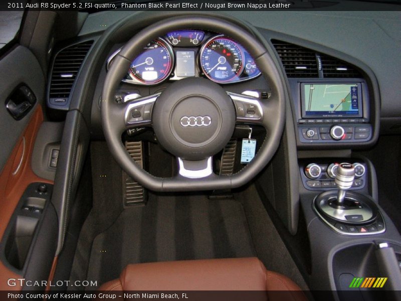 Dashboard of 2011 R8 Spyder 5.2 FSI quattro