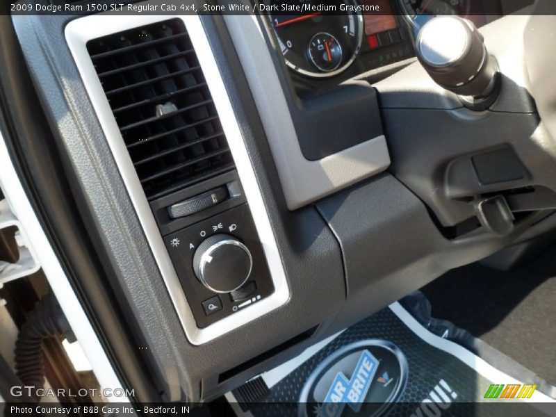 Stone White / Dark Slate/Medium Graystone 2009 Dodge Ram 1500 SLT Regular Cab 4x4
