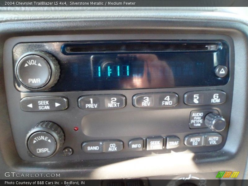 Silverstone Metallic / Medium Pewter 2004 Chevrolet TrailBlazer LS 4x4