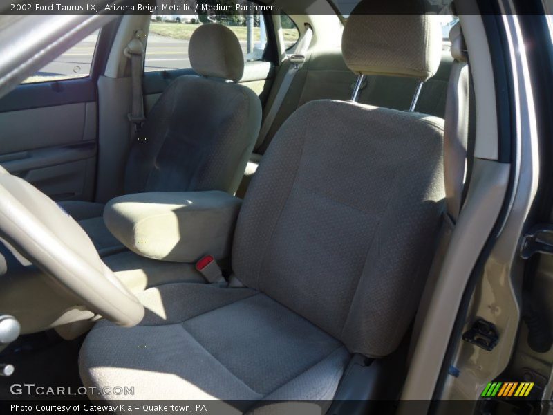 Arizona Beige Metallic / Medium Parchment 2002 Ford Taurus LX