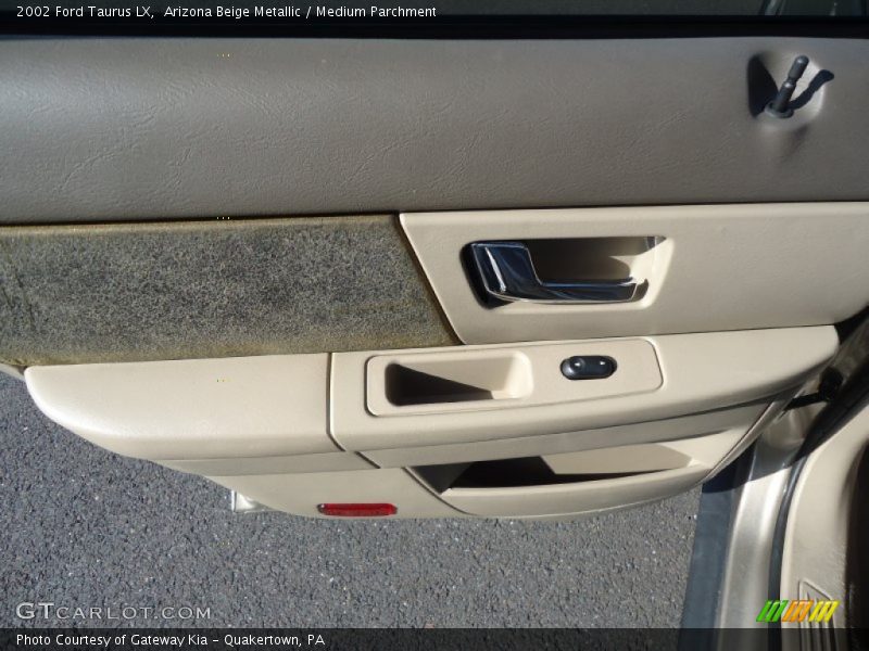 Arizona Beige Metallic / Medium Parchment 2002 Ford Taurus LX