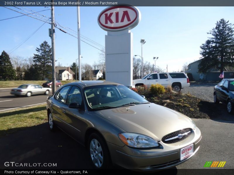 Arizona Beige Metallic / Medium Parchment 2002 Ford Taurus LX
