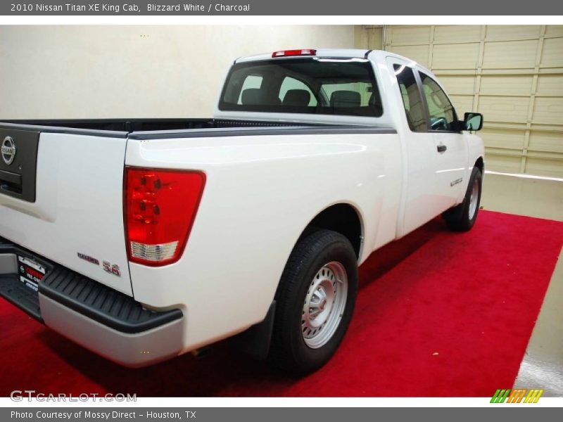 Blizzard White / Charcoal 2010 Nissan Titan XE King Cab