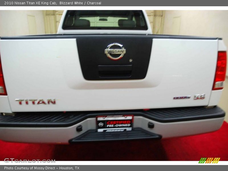 Blizzard White / Charcoal 2010 Nissan Titan XE King Cab