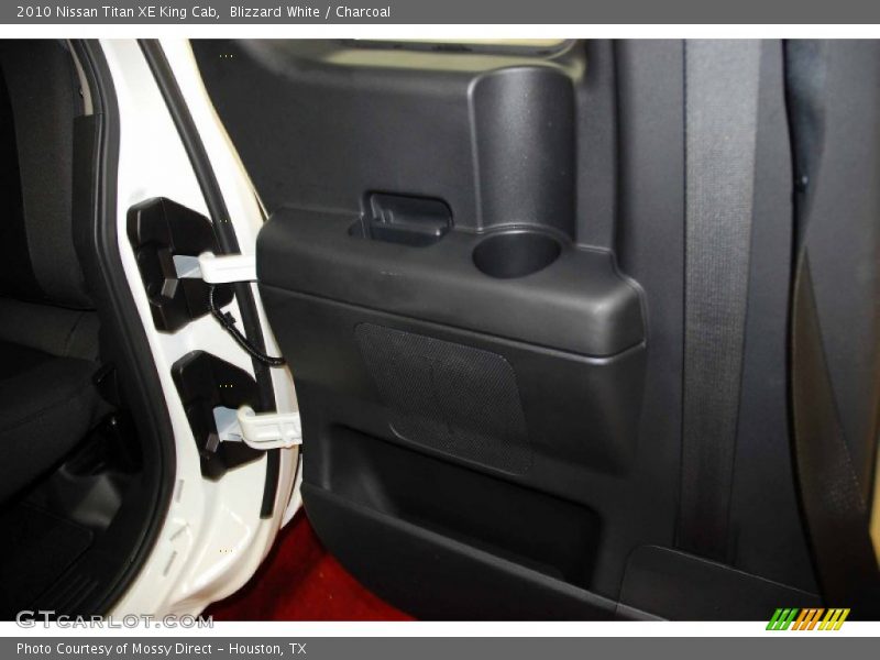 Blizzard White / Charcoal 2010 Nissan Titan XE King Cab