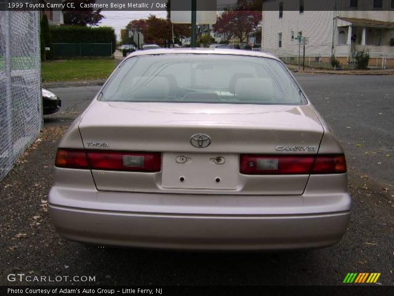 Cashmere Beige Metallic / Oak 1999 Toyota Camry CE