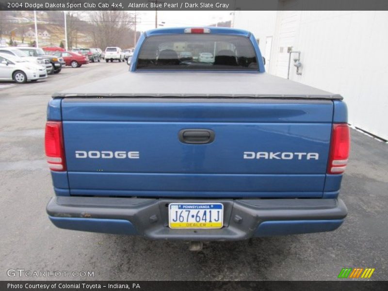 Atlantic Blue Pearl / Dark Slate Gray 2004 Dodge Dakota Sport Club Cab 4x4