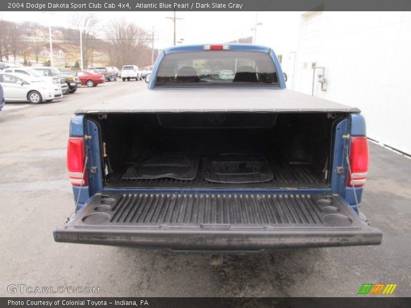 Atlantic Blue Pearl / Dark Slate Gray 2004 Dodge Dakota Sport Club Cab 4x4