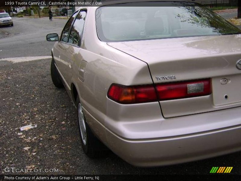 Cashmere Beige Metallic / Oak 1999 Toyota Camry CE