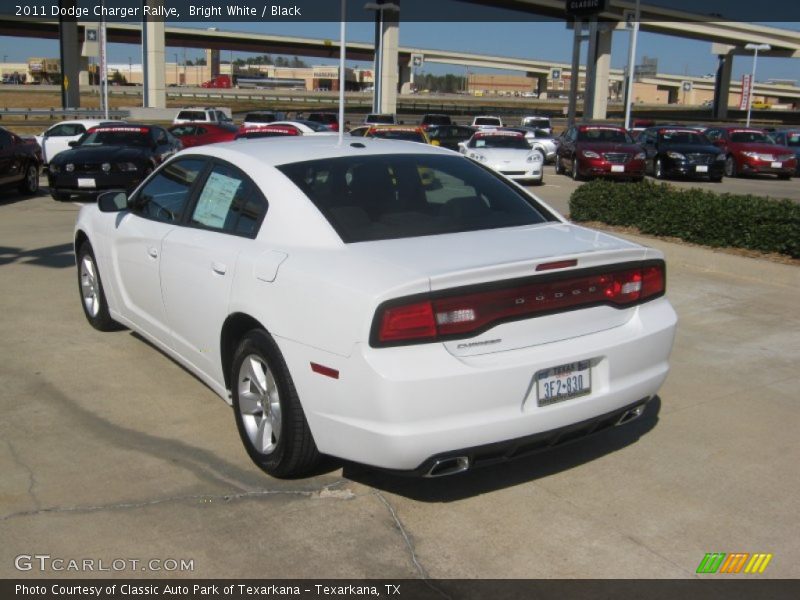 Bright White / Black 2011 Dodge Charger Rallye