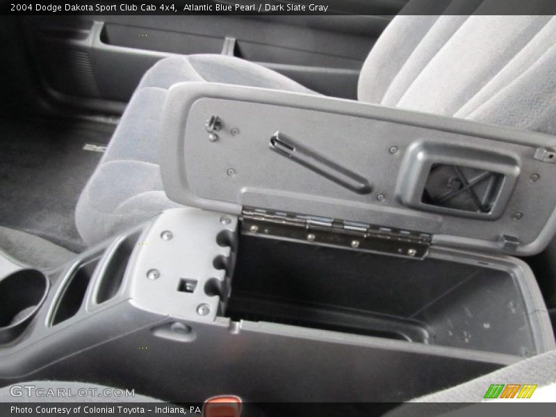 Atlantic Blue Pearl / Dark Slate Gray 2004 Dodge Dakota Sport Club Cab 4x4