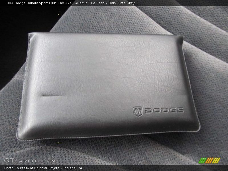 Atlantic Blue Pearl / Dark Slate Gray 2004 Dodge Dakota Sport Club Cab 4x4