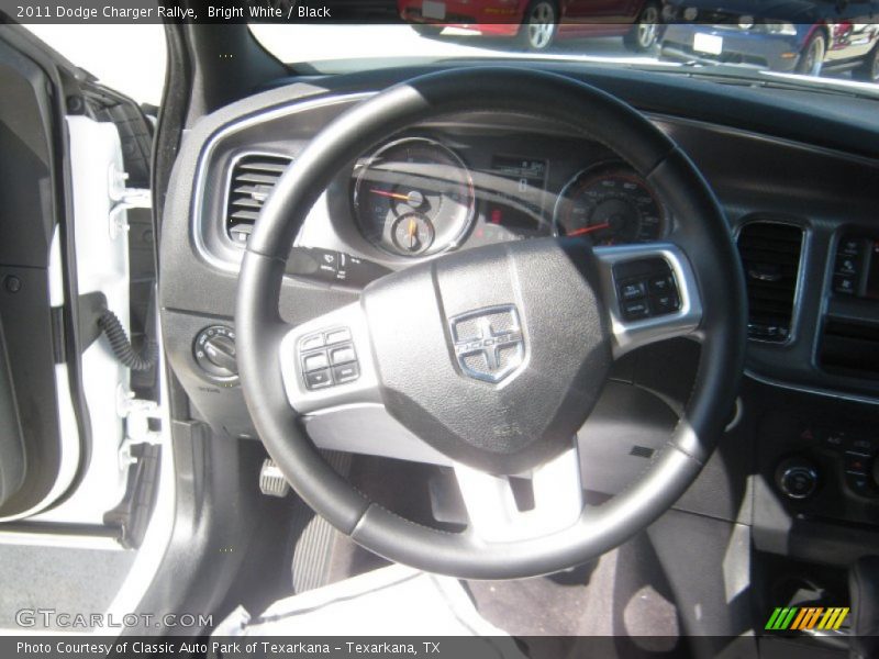 Bright White / Black 2011 Dodge Charger Rallye