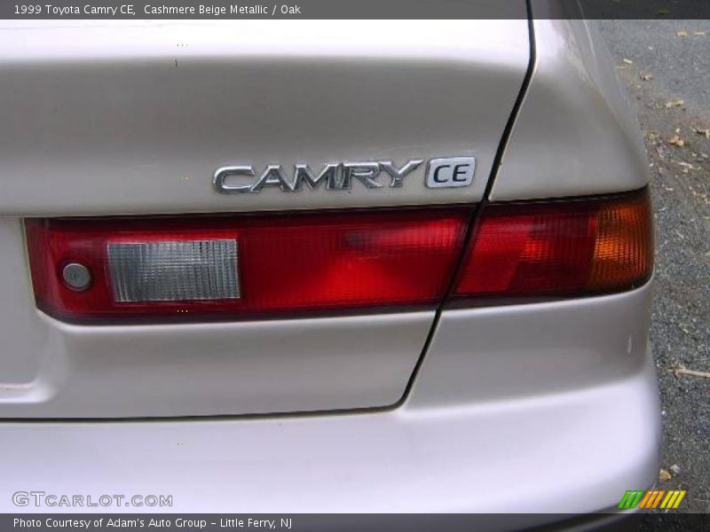 Cashmere Beige Metallic / Oak 1999 Toyota Camry CE