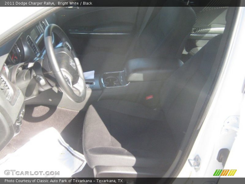 Bright White / Black 2011 Dodge Charger Rallye