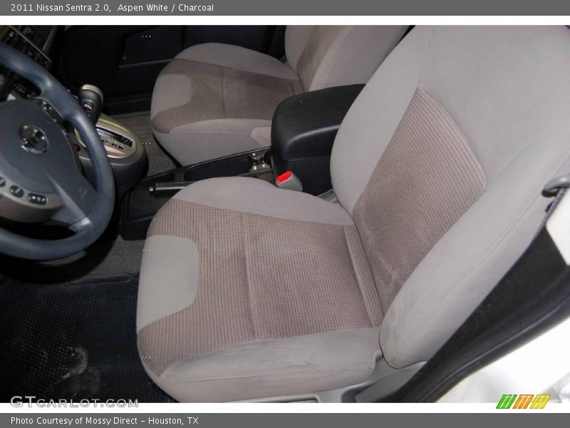 Aspen White / Charcoal 2011 Nissan Sentra 2.0