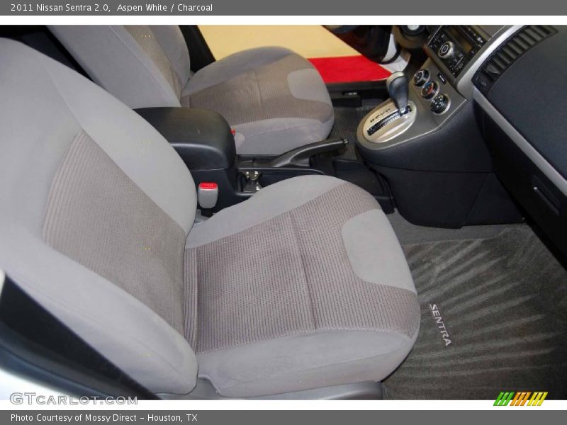 Aspen White / Charcoal 2011 Nissan Sentra 2.0
