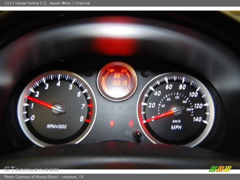 Aspen White / Charcoal 2011 Nissan Sentra 2.0