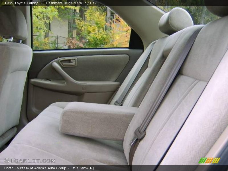Cashmere Beige Metallic / Oak 1999 Toyota Camry CE