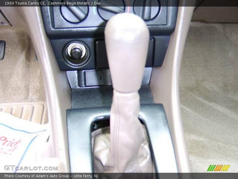 Cashmere Beige Metallic / Oak 1999 Toyota Camry CE