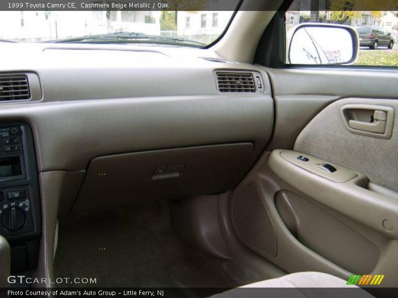 Cashmere Beige Metallic / Oak 1999 Toyota Camry CE