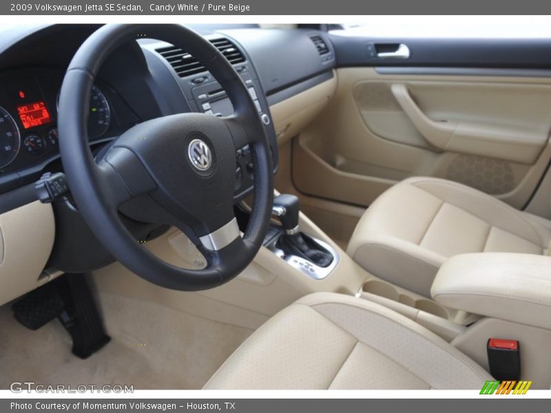 Candy White / Pure Beige 2009 Volkswagen Jetta SE Sedan