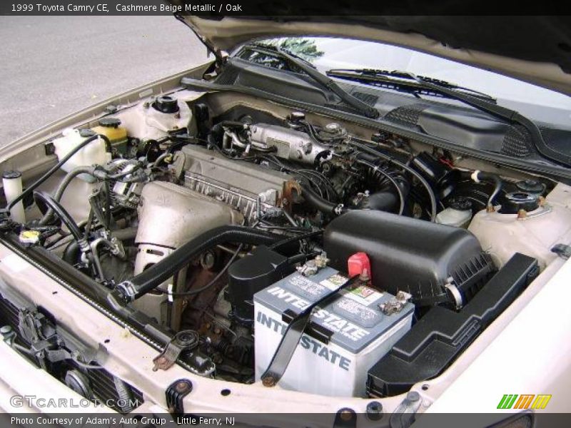 Cashmere Beige Metallic / Oak 1999 Toyota Camry CE