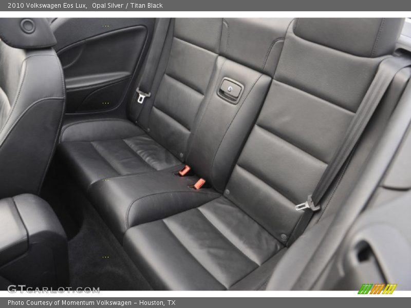  2010 Eos Lux Titan Black Interior