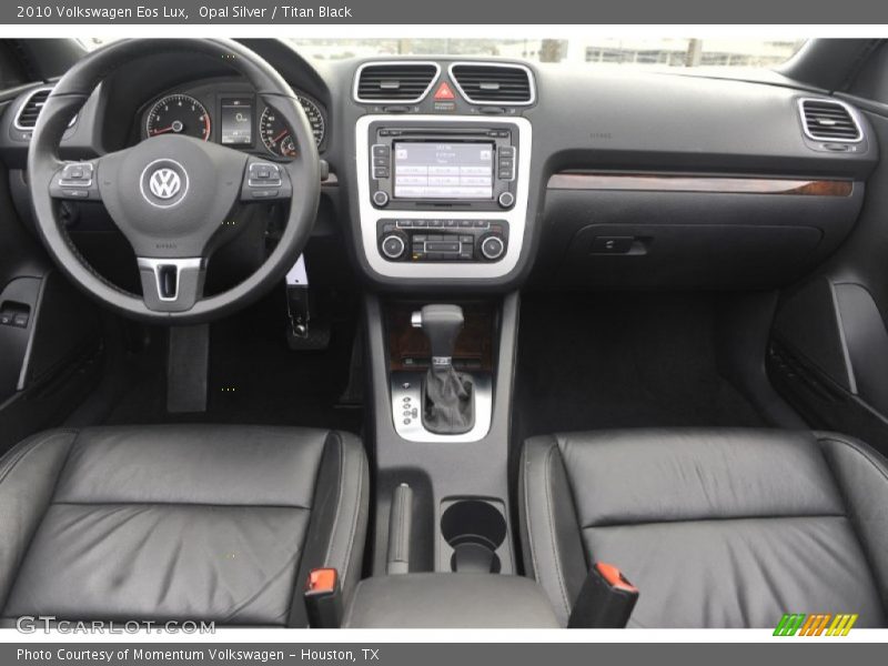 Dashboard of 2010 Eos Lux
