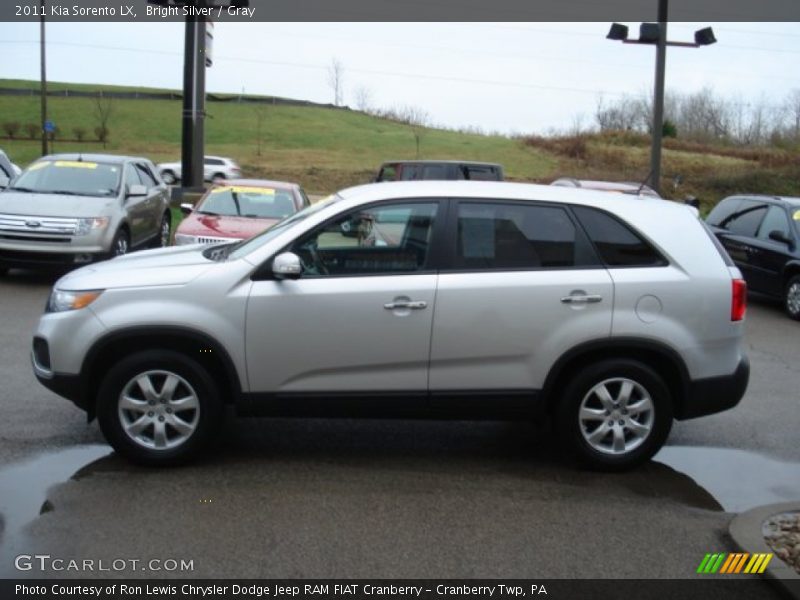 Bright Silver / Gray 2011 Kia Sorento LX