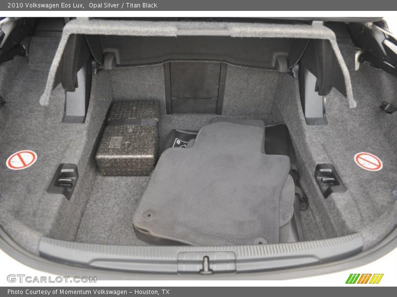 Opal Silver / Titan Black 2010 Volkswagen Eos Lux
