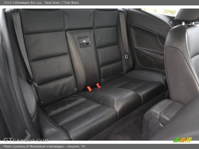 Rear Seat of 2010 Eos Lux