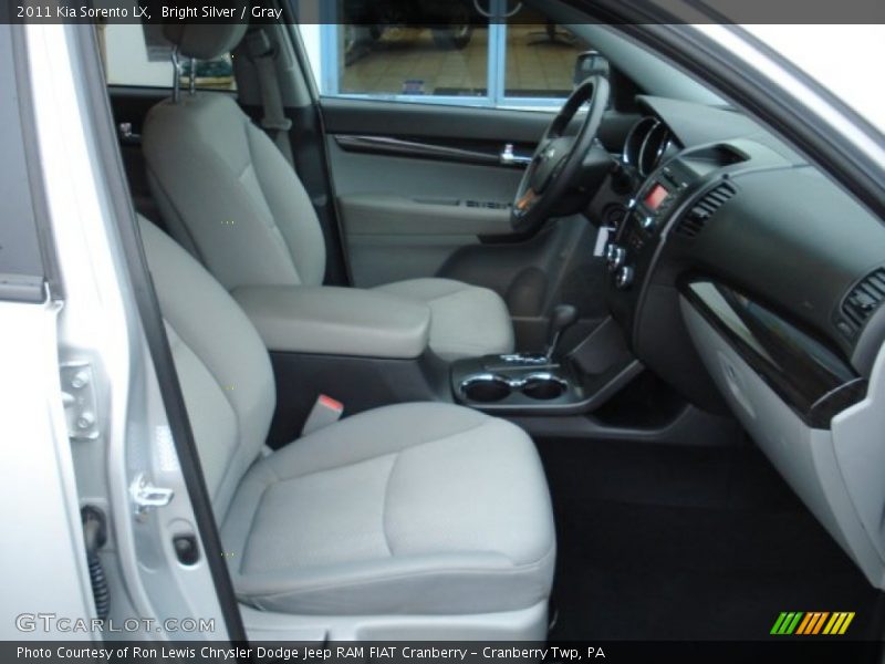 Bright Silver / Gray 2011 Kia Sorento LX