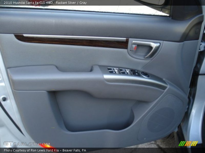 Radiant Silver / Gray 2010 Hyundai Santa Fe GLS 4WD