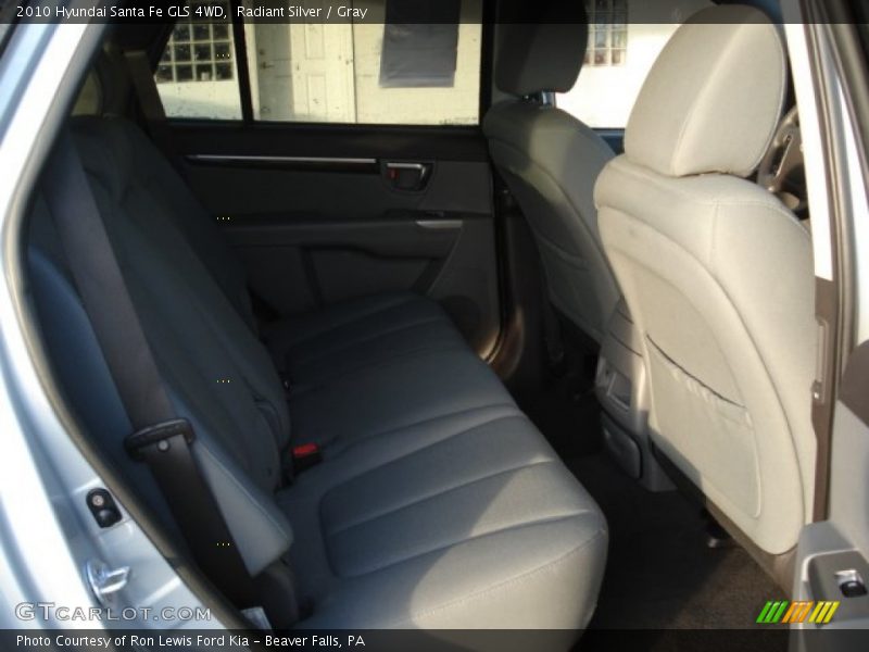 Radiant Silver / Gray 2010 Hyundai Santa Fe GLS 4WD