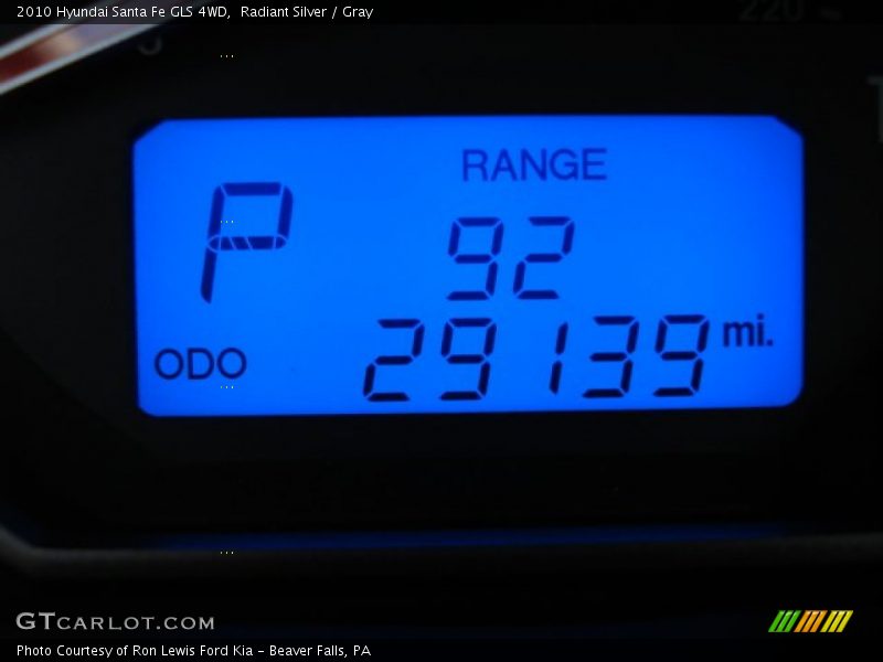 Radiant Silver / Gray 2010 Hyundai Santa Fe GLS 4WD