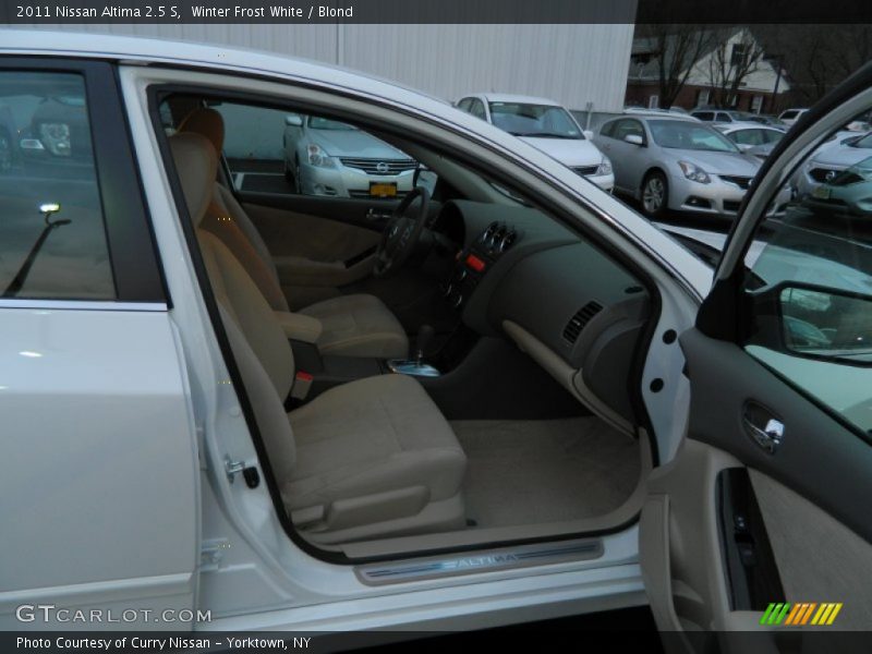 Winter Frost White / Blond 2011 Nissan Altima 2.5 S