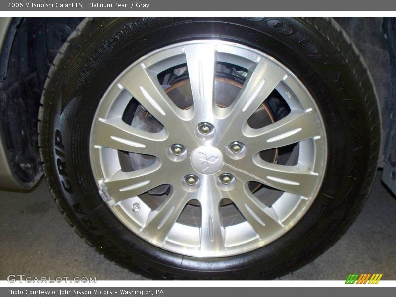 Platinum Pearl / Gray 2006 Mitsubishi Galant ES