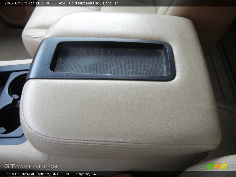 Gold Mist Metallic / Light Tan 2007 GMC Yukon XL 2500 SLT 4x4