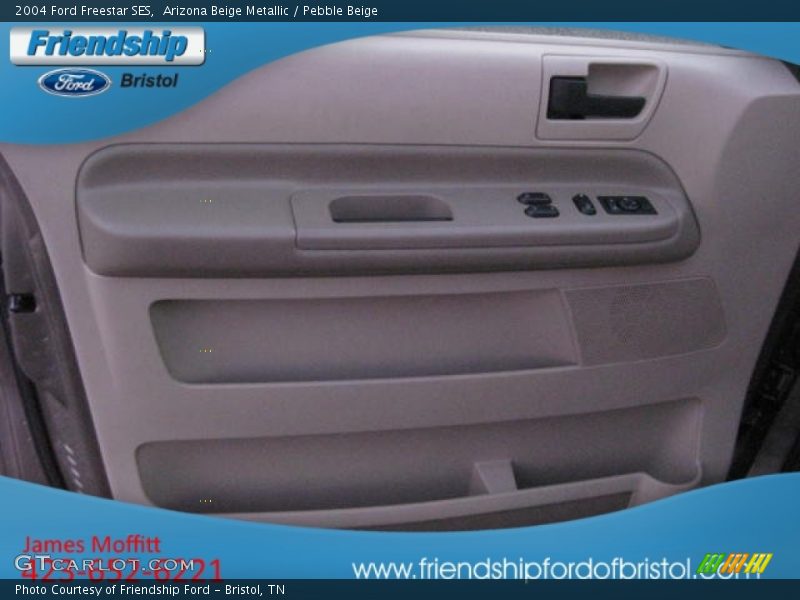 Arizona Beige Metallic / Pebble Beige 2004 Ford Freestar SES