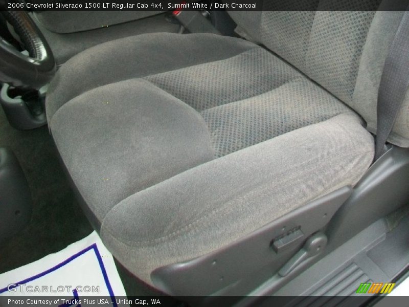 Summit White / Dark Charcoal 2006 Chevrolet Silverado 1500 LT Regular Cab 4x4