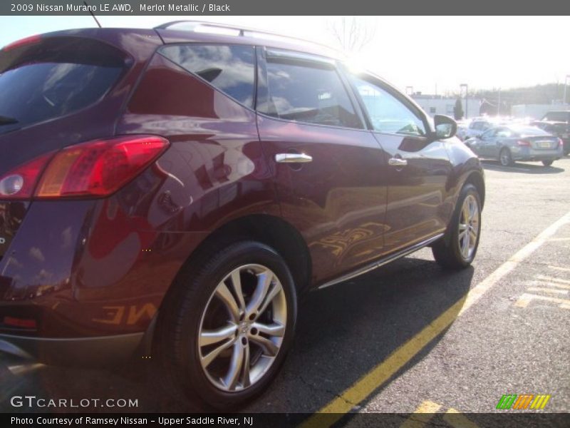 Merlot Metallic / Black 2009 Nissan Murano LE AWD